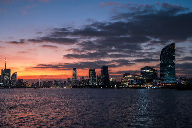 上海黄浦江的美丽城市夜景