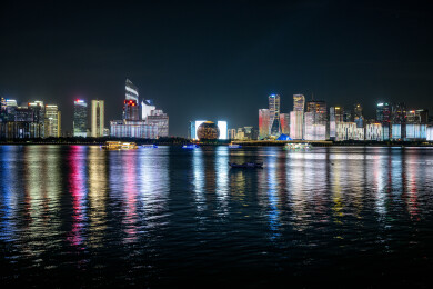 杭州地标钱江新城夜景灯光秀航拍