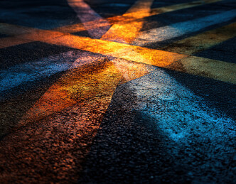 彩色道路标线的高角度视图