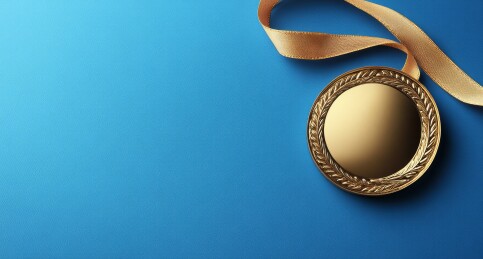蓝色背景上的金色奖牌