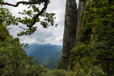 羊狮慕景区石云峰与山间栈道