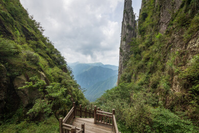羊狮慕景区石云峰与山间栈道