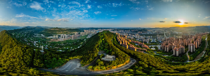 四川省巴中市720度全景望王山城区建筑