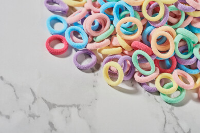 色彩丰富不伤发的桶装粗皮筋