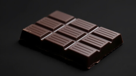 深棕色巧克力块