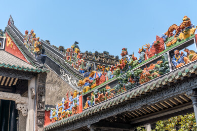 广州陈家祠的屋顶灰塑艺术