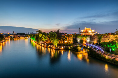 苏州盘门城门夜景