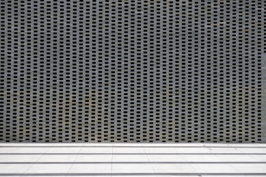 福建福州怀安会议中心现代建筑的网格墙