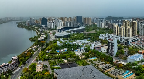 中国四川省遂宁市涪江外滩高楼大厦建筑