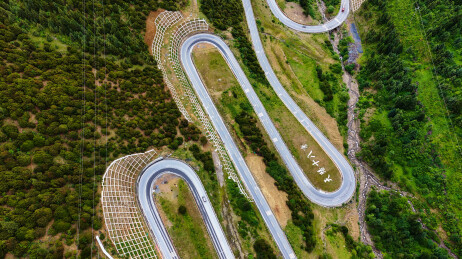 航拍川西环线川藏高原318国道天路十八弯