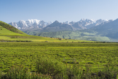 中国四川甘孜州巴塘措普沟景区风光