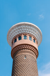 中国新疆乌鲁木齐国际大巴扎二道桥清真寺