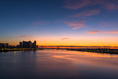 襄阳汉江朝霞城市风景