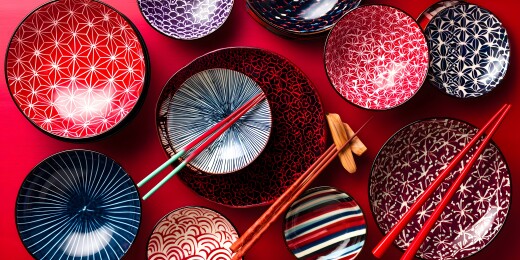 日式餐具摆拍特写画面