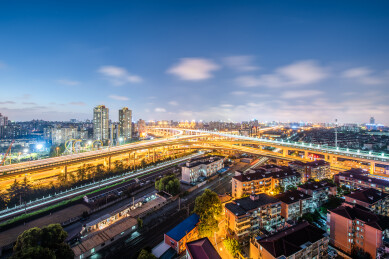 沪闵高架路虹梅路中环路锦江乐园上海南站