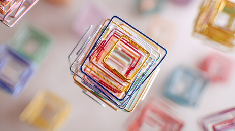 彩色回形针创意排列