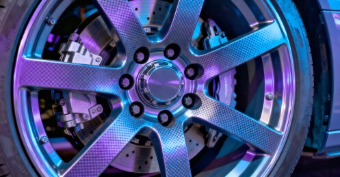 汽车轮毂炫彩汽车配件场景