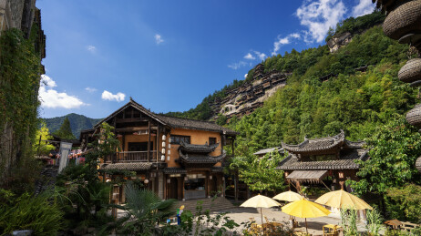 航拍望仙谷山间古村落