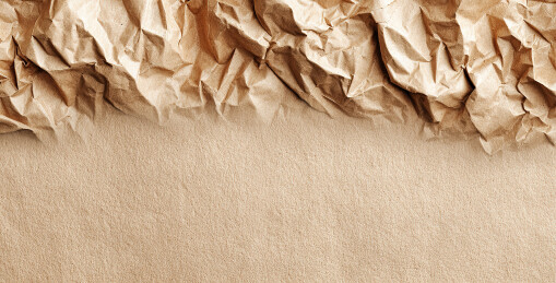 褶皱棕色纸张背景