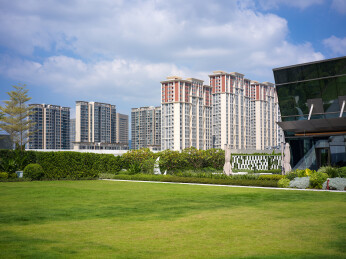 厦门市集美区现代化城市住宅区与绿地景观