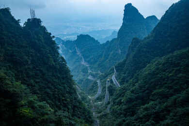 雾中的天门山