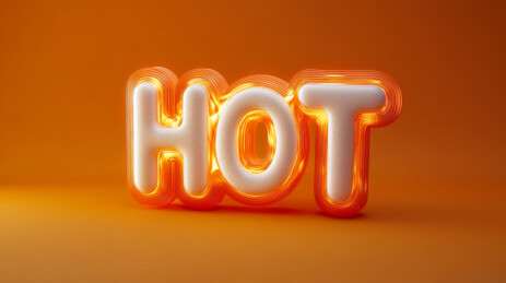 燃烧着火焰的HOT热门艺术字
