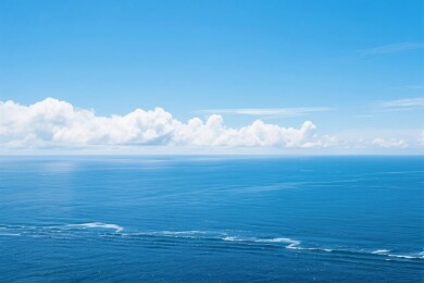 蓝天碧海风景图