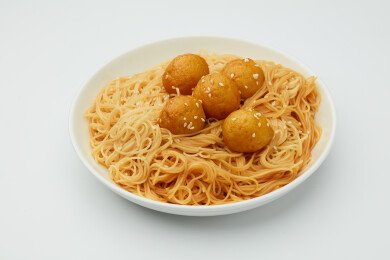 咖喱鱼丸拌米粉