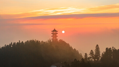 航拍湖南湘西古丈县高望界林场顶堂日出风光