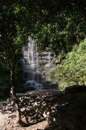 绍兴府山公园龙湫泉