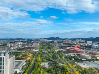 贵州省遵义市新蒲新区，中轴线公园风光