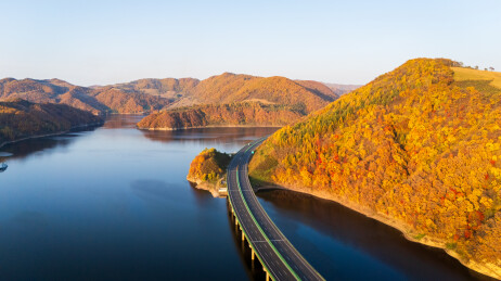 鹤大高速吉林靖宇松花江大桥