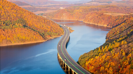 鹤大高速吉林靖宇松花江大桥