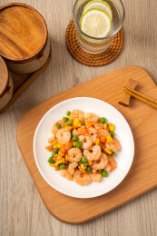 豌豆胡萝卜炒虾仁