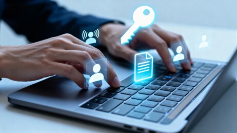 科技办公场景手部操作键盘