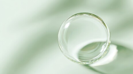 透明玻璃杯特写画面