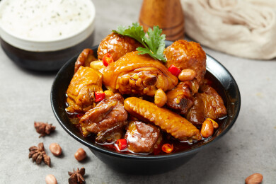 肉丸红烧排骨鸡块