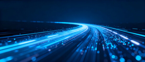 夜空穿梭的数据流光束轨迹科技背景