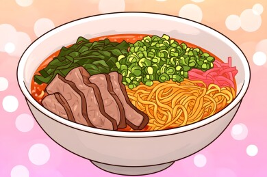 兰州拉面碗中的清澈牛肉汤与筋道面条