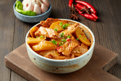 萝卜炒肉片