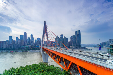 重庆渝中半岛东水门大桥    