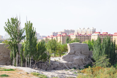 中国新疆莎车县的古城墙遗迹