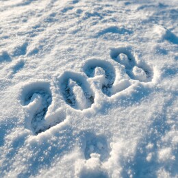 冬日阳光雪地2024脚印风景摄影高清图