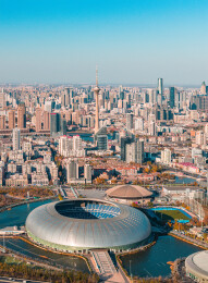 中国天津奥体中心公园天塔航拍图