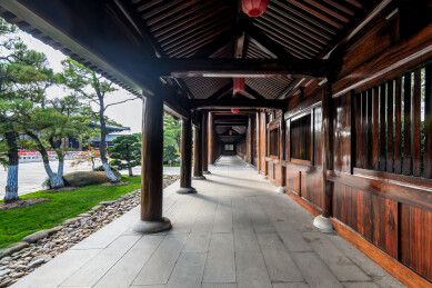 上海宝山寺木构连廊