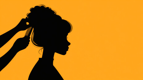 专业美发师打造优雅发型