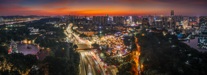 广西南宁如意坊城市日落夜景