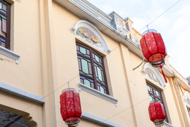 中国广东珠海市斗门区斗门旧街春节挂满灯笼