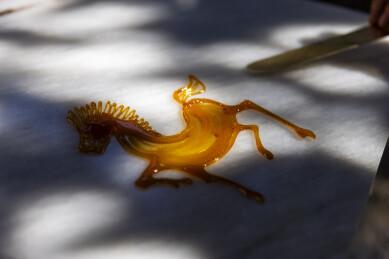 手工非遗糖画糖画马制作过程