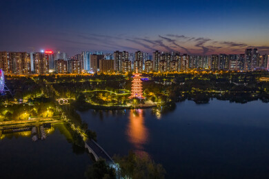 航拍湖南长沙南二环罗家嘴立交桥与洋湖夜景
